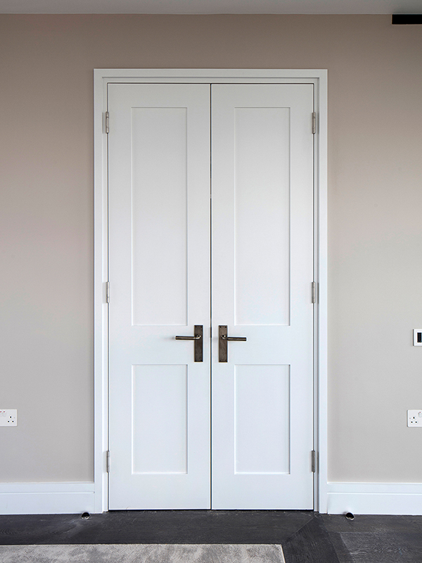 Shadbolt_Young_Street_interior_panelled_door