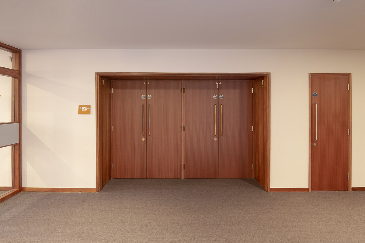 Shadbolt_Fairfield_Halls_Double_Sapele_veneered_fire_doors